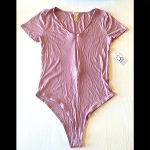🆕Forever 21 blush pink bodysuit